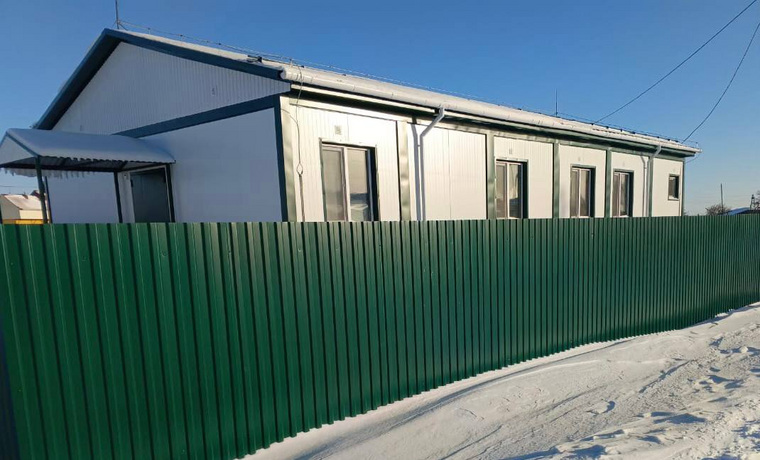 Жители курганских сел получили два новых медучреждения