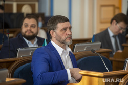 Руководство КПРФ потребовало отнять мандат у пермского депутата после хамского поста про СВО