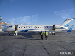 Комиссия ЦИК в Сабетте. Сабетта, bombardier, ямал, crj 300, сотрудники аэропорт