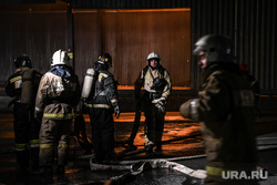 Пожар на улице Аппаратная. Екатеринбург, пожар, пожарные
