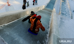 Ледовый городок. Челябинск, ледовый городок, горка