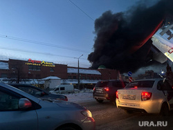 В Челябинске открыли для движения улицы, закрытые во время пожара на рынке