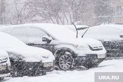 Снегопад. Екатеринбург, снег, зима, непогода, снегопад, автомобили, парковка