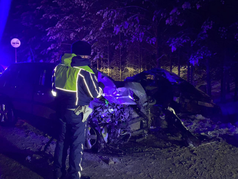 В аварии пострадали трое детей