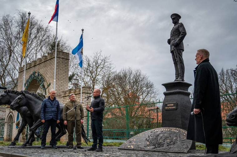 Открытие памятника в Херсонской области