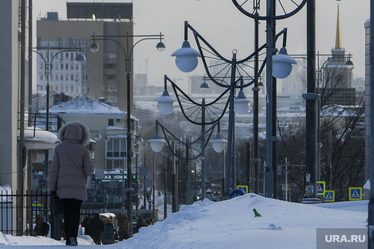 Улицы города после снегопада. Екатеринбург