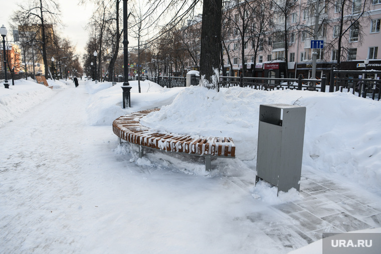 Улицы города после снегопада. Екатеринбург