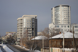 Город. Курган, улица красина, зима, многоэтажки