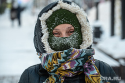 Свердловские зарисовки. Екатеринбург, зима, балаклава, иней на бровях, женщина в маске, прогноз погоды, климат, мороз, холод, похолодание