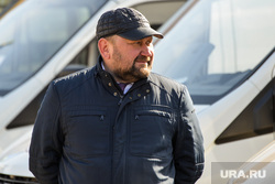 Алексей Текслер на передаче муниципалитетам новых школьных автобусов. Челябинск, ваганов евгений