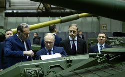 Владимир Путин снова высоко оценил уральские танки «Прорыв»