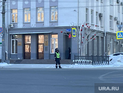 По центру Челябинска проехал правительственный кортеж. Видео