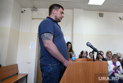 Отец Миши Бахтина, устроивший пикет перед визитом Путина на Урал, пошел в суд