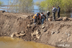 Дамба на реке Тура. Тюмень