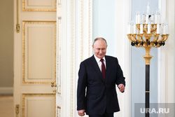 Президент России Владимир Путин и президент переходного периода Буркина-Фасо Ибрахим Траоре. Санкт-Петербург, путин владимир, топ