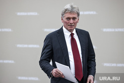 Президент России Владимир Путин и президент ЦАР Фостен-Аршанж Туадера во время двусторонней встречи. Санкт-Петербург, песков дмитрий