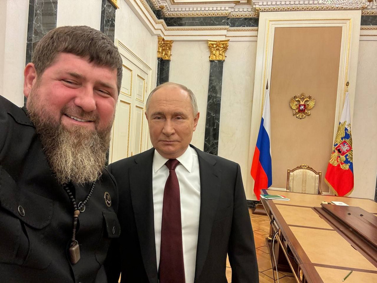 Кадыров сфотографировался с Путиным