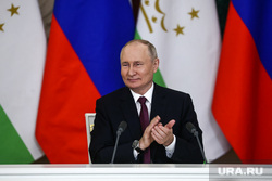 Владимир Путин и Эмомали Рахмон на встрече в Кремле. Москва, путин владимир