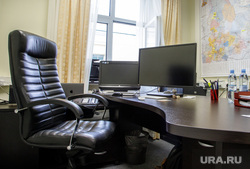 Интервью с Александром Ивановым, директором ДИП губернатора СО. Екатеринбург, пустое кресло, кабинет офис