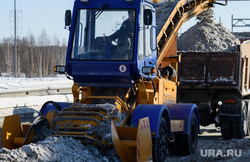Верхняя Пышма. Свердловская область, уборка снега, снегоуборочная техника, проезжая часть, верхняя пышма