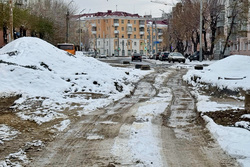 Город. Курган , улица коли мяготина, ремонт дороги