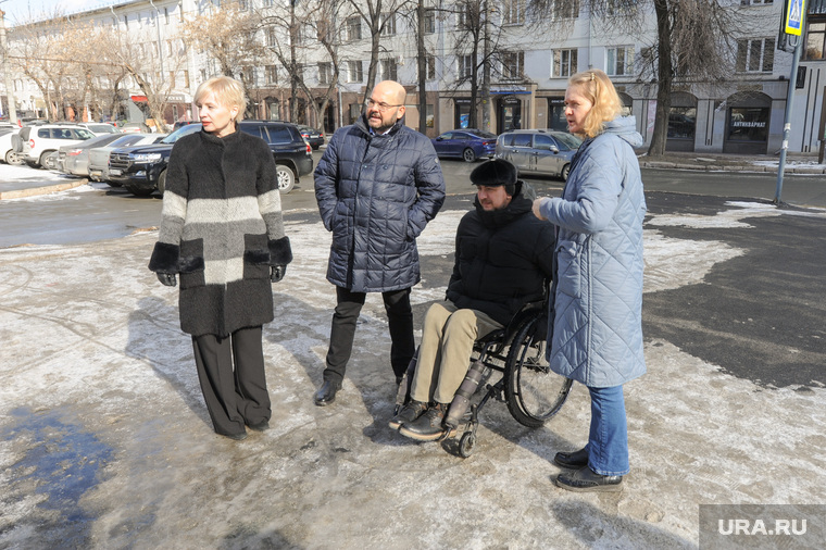 Николай Дейнеко и Юлия Сударенко проверили готовность избирательных участков. Челябинск
