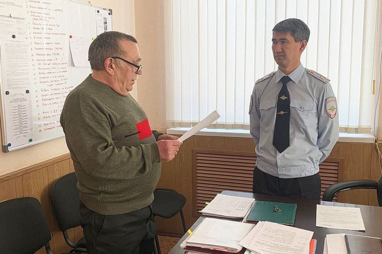 Житель Казахстана получил гражданство РФ и воссоединился с семьей в Курганской области