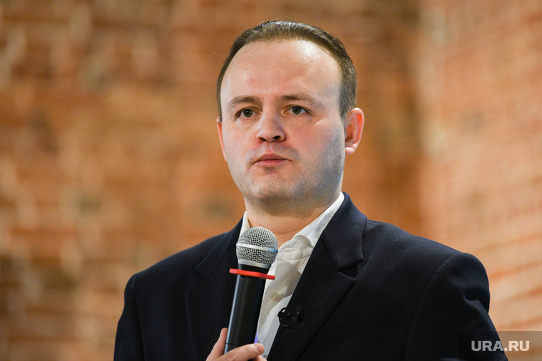 Владислав Даванков на встрече со сторонниками и в общественном транспорте. Екатеринбург