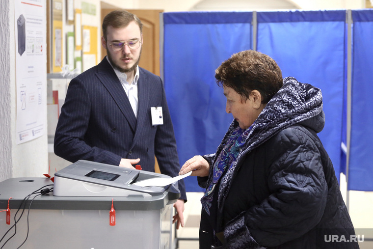 Выборы и голосование на участке. Тюмень 