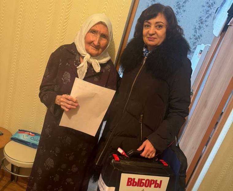 Долгожительница из Лангепаса проголосовала на выборах президента РФ