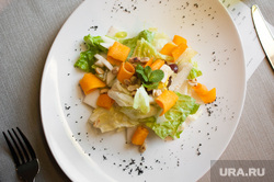 Постное меню в ресторанах Екатеринбурга, овощной салат, еда