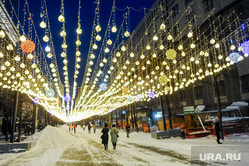 Новогодняя иллюминация в городе. Челябинск, кировка, новогодняя иллюминация, световой потолок