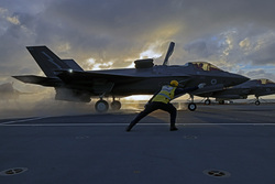 ВМФ Великобритании. stock, нато, взлет, истребитель, самолет, палуба, авианосец,  stock, F-35, ф-35