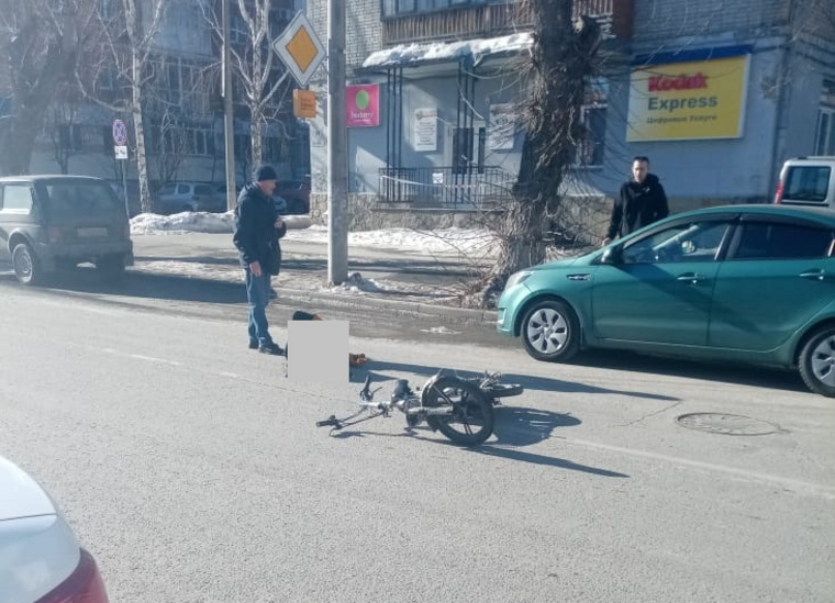 Курганский велосипедист получил травмы при наезде на пешехода