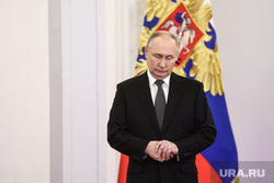 Президент России Владимир Путин на вручении наград Героям России в Кремле. Москва, путин владимир, топ