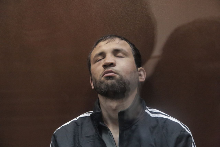 Дело Шамсидина Фаридуни, третьего обвиняемого, рассматривалось в закрытом режиме