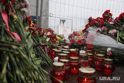 Крокус сити холл днем после террористического акта. Мемориал по погибшим в Крокус сити холле. Москва, крокус сити холл