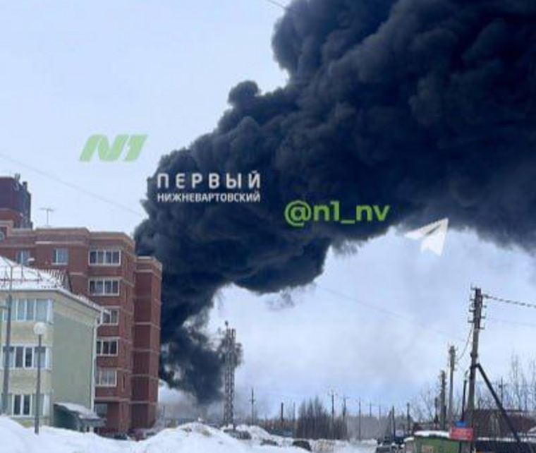 Пожар на складе стройматериалов в Нижневартовске
