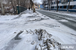 После снегопада. Челябинск, улица, снег