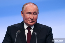 Президент России Владимир Путин на пресс-конференции после окончания голосования на президентских выборах 2024. Москва, путин владимир, топ