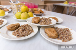 В тюменских школах и ссузах начнут бесплатно кормить детей из многодетных семей