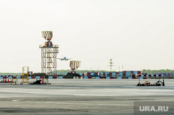 В аэропорту Челябинска приземлился «Суперджет» с вахтовиками Чаяндинского месторождения Якутии. Челябинск, аэродром, авиация, сухой суперджет, суперджет