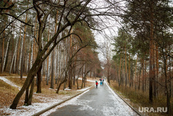 Парк Маяковского. Екатеринбург, аллея, парк маяковского, цпкио