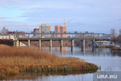 Снег в городе. Курган, зима, дамба, осень, набережная  тобола, тобол осень