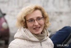 Профессор УрФУ Эмилия Носова выходит из спецприемника. Екатеринбург, носова эмилия