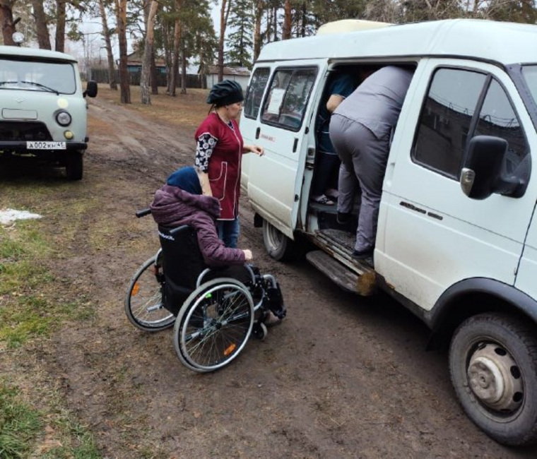 Пациентов и персонал Галишевского ПНИ эвакуируют в другие медучреждения из-за паводка