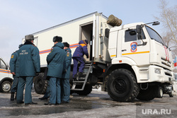 Смотр готовности ГО МЧС к весеннему паводку и лесным пожарам. Курган, мчс, сотрудники мчс, поисково спасательная машина
