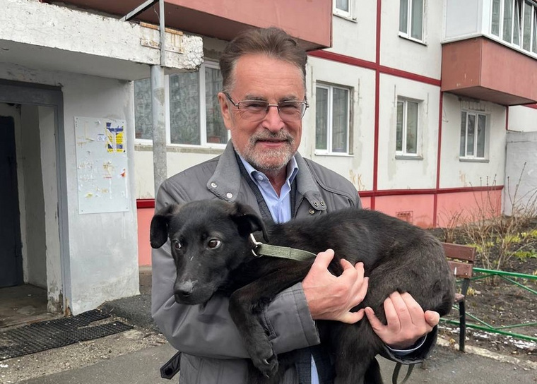 Депутат забрал собаку из затопляемой зоны