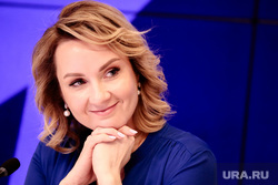 Мария Львова-Белова, уполномоченный при Президенте РФ по правам ребенка, на круглом столе, посвященном вопросам защиты прав детей-инвалидов и поддержки их семей, в пресс-центре "Россия Сегодня". 11 марта 2024. Москва, львова-белова мария
