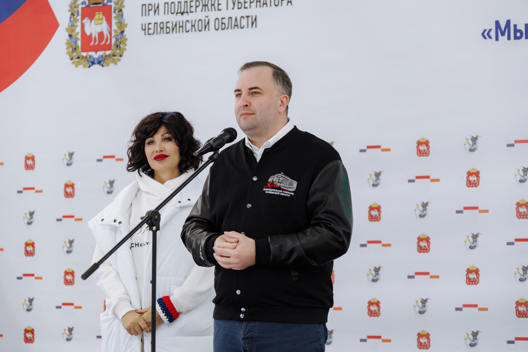 Со словами приветствия к участникам турнира обратились спикер заксобрания Олег Гербер и общественный деятель Ирина Текслер